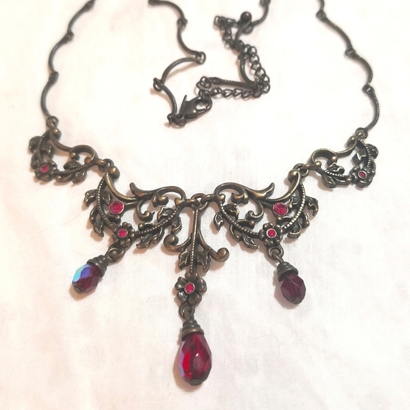 RARE VINTAGE AVON Victorian Revival Filigree AB Crystal Necklace - Picture 7 of 7